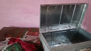 चोरी हुई पेटी 